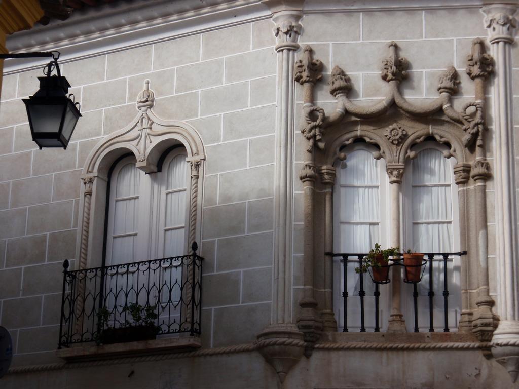 Pateo Dos Oliveira - Casa Dos Servicais エヴォラ エクステリア 写真